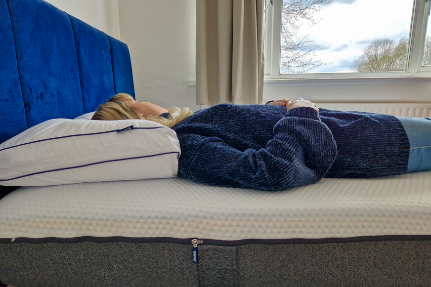 Back sleeper on Emma Premium Microfibre pillow